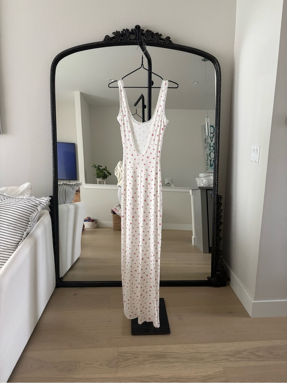 SKIMS White Maxi Tank Dress with Pink Floral Print - Picture 2 of 5